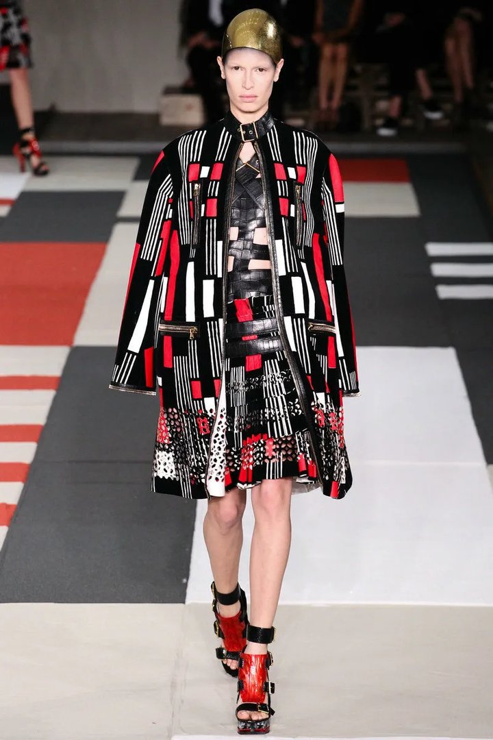 【设计快讯】巴黎时装周直击-2！Alexander McQueen 2014春夏女装
