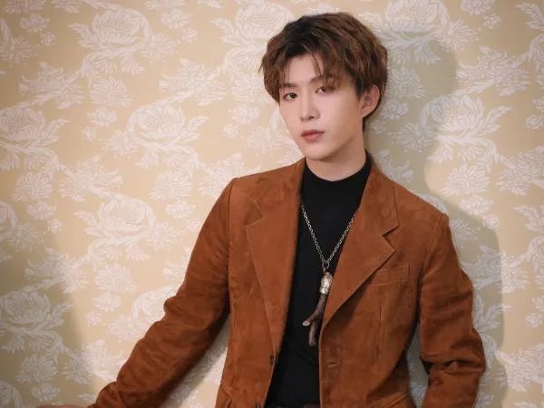 终于瞒不住了，范冰冰与范丞丞的关系曝光，这次不喊弟弟了，喊的是什么？