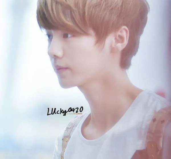 韩国帅哥明星或组合有哪些？？？带图片或简介