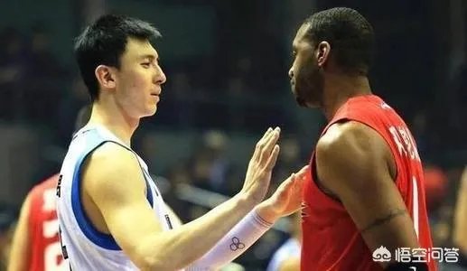 吉喆对麦迪摇手指