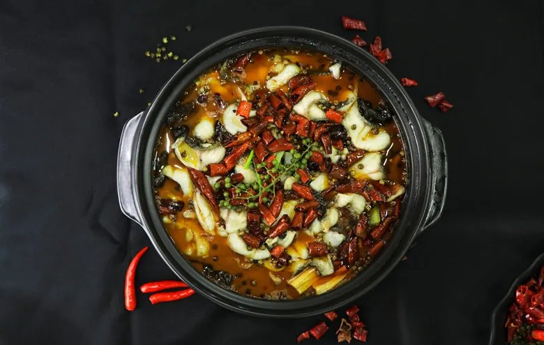 开家酸菜鱼店要哪些费用？酸菜鱼加盟代理投资预算是多少钱？