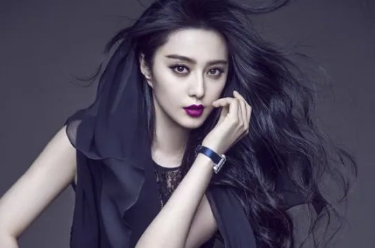 终于瞒不住了，范冰冰与范丞丞的关系曝光，这次不喊弟弟了，喊的是什么？