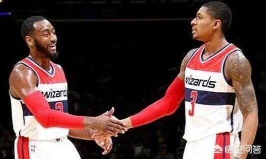 奇才因战绩糟糕，全队都会可能会被交易，你认为哪位球员适合火箭队呢？