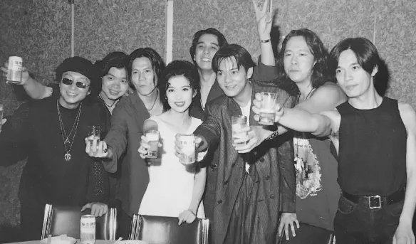 周慧敏悼念已逝音乐人、太极乐队成员唐奕聪，她与唐奕聪有着怎样的渊源？