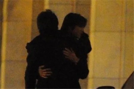 郎朗与巩新亮亲密照曝光 四年地下情终见天日