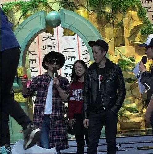 快乐大本营万万没想到mike首现 其光头成为焦点