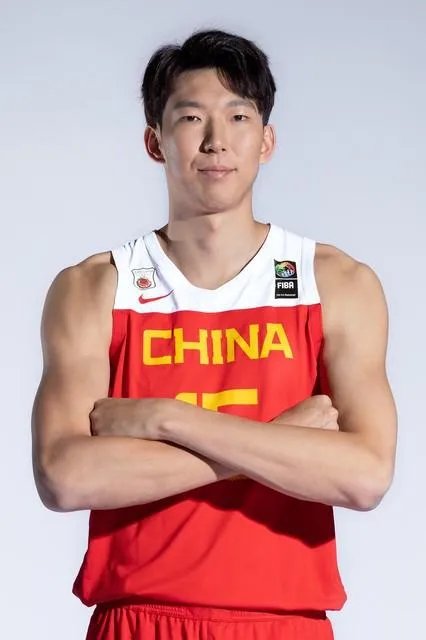 周琦到底应该不应该和新疆签约？