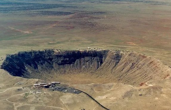 吉林陨石坠落，为什么陨石坠落会带火光，这是什么原理？