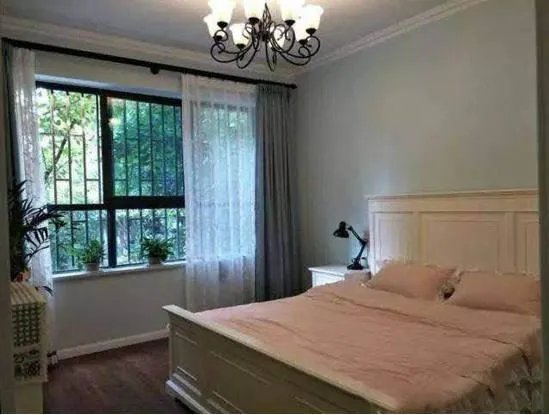 用石膏线做电视背景墙，这么天才只有我想得到