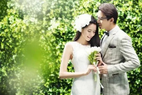 韩国新娘婚纱照特色 韩式新娘婚纱造型盘点