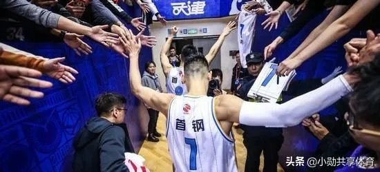 北京男篮以92比115大比分输给青岛男篮，再次爆出双大外援的软肋，怎样评价本场比赛？