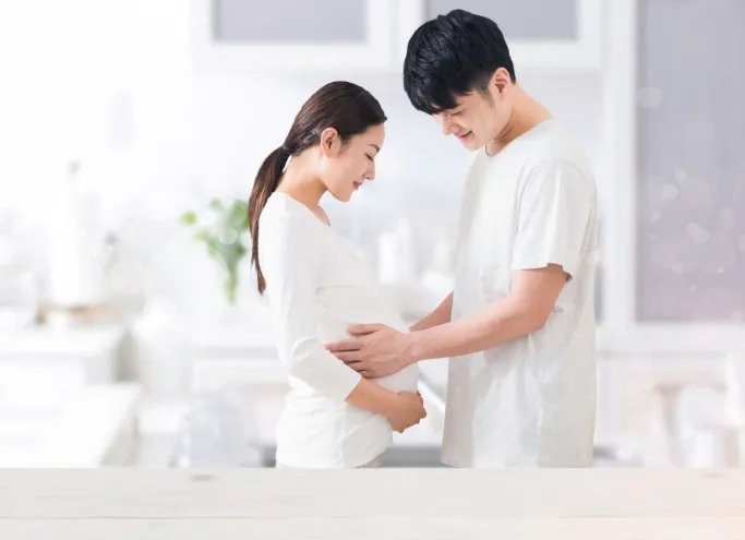 孙莉高龄生下三胎儿子，黄磊会不会后悔46岁的年龄鸿沟？