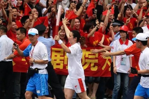 东京奥运火炬传递仪式马上就要到来，传递火炬最早起源于什么时候？