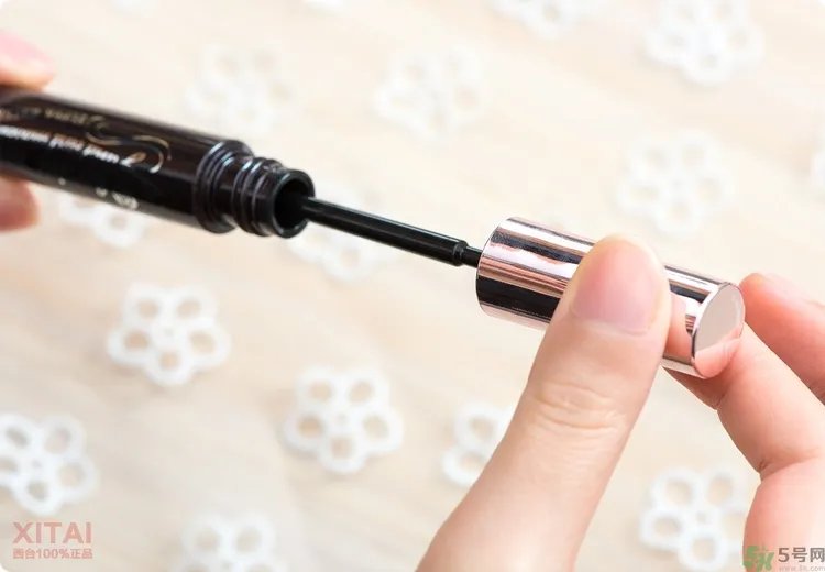 kiss me睫毛膏怎么卸怎么用？kiss me睫毛膏好用吗？