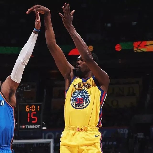 威少44分对飙杜兰特34分，什么水平？