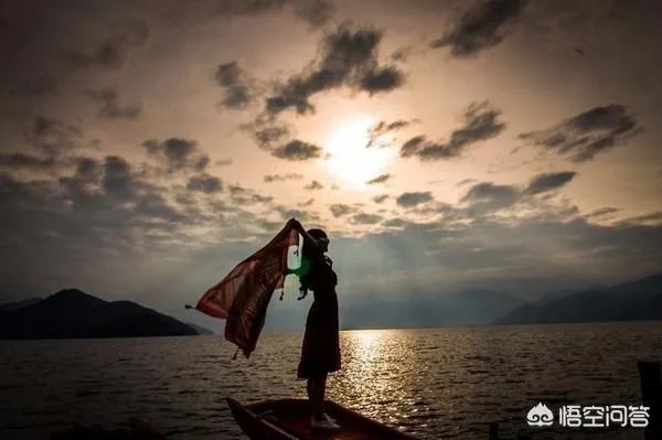 泸沽湖怎么到香格里拉？