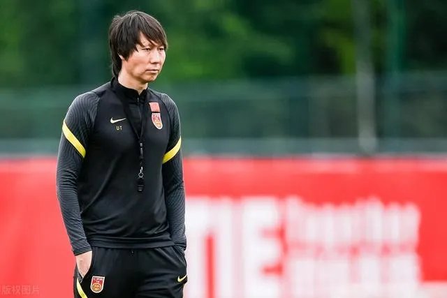 恭喜中国队7:0大胜关岛队，但为何国足能赢，不应该啊？