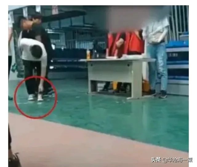 昆山世硕扔证件是怎么回事？