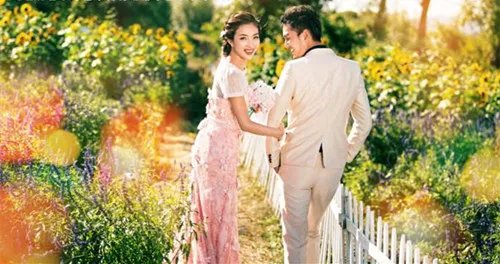 青岛团购婚纱照的价格贵吗  如何选择婚纱照团购