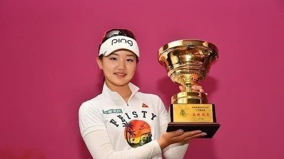 她放弃日本高薪待遇,坚持要做中国人为国拿冠军,22岁的她怎样了?