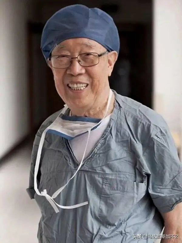 钟南山和袁隆平，和吴孟超，相比，哪个对国家贡献更大？