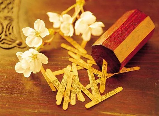 韩国人很爱算命