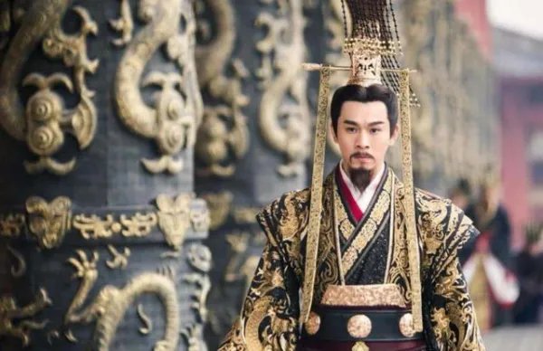 中国人最古怪的姓氏是什么？像骂人的有哪些？