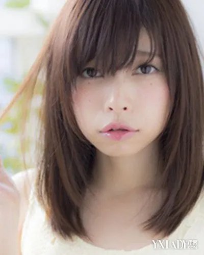 齐肩短发直发发型盘点齐肩直发发型更显清纯