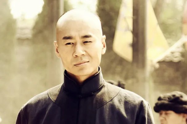 从海盗头子到三品水师副将，广东的海盗张保仔是怎样逆袭的？